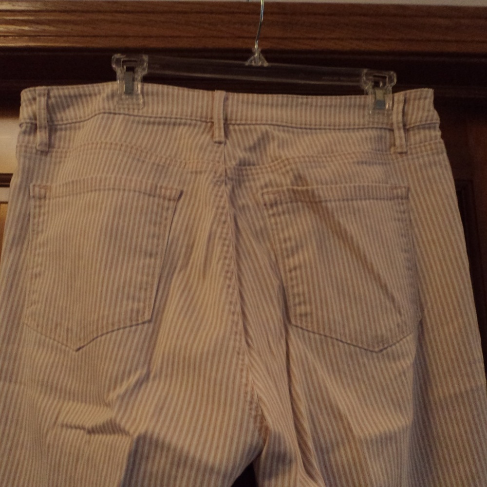 Jeans - Picture 4 of 5